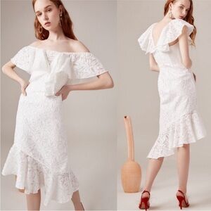 New C/Meo Collective More To Give Lace Floral Ruffle Hem Midi Dress